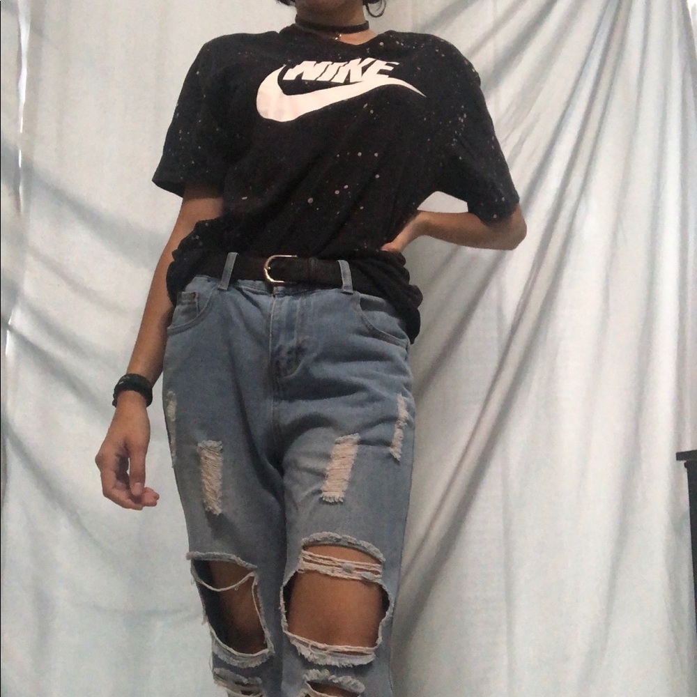 Black nike t-shirt